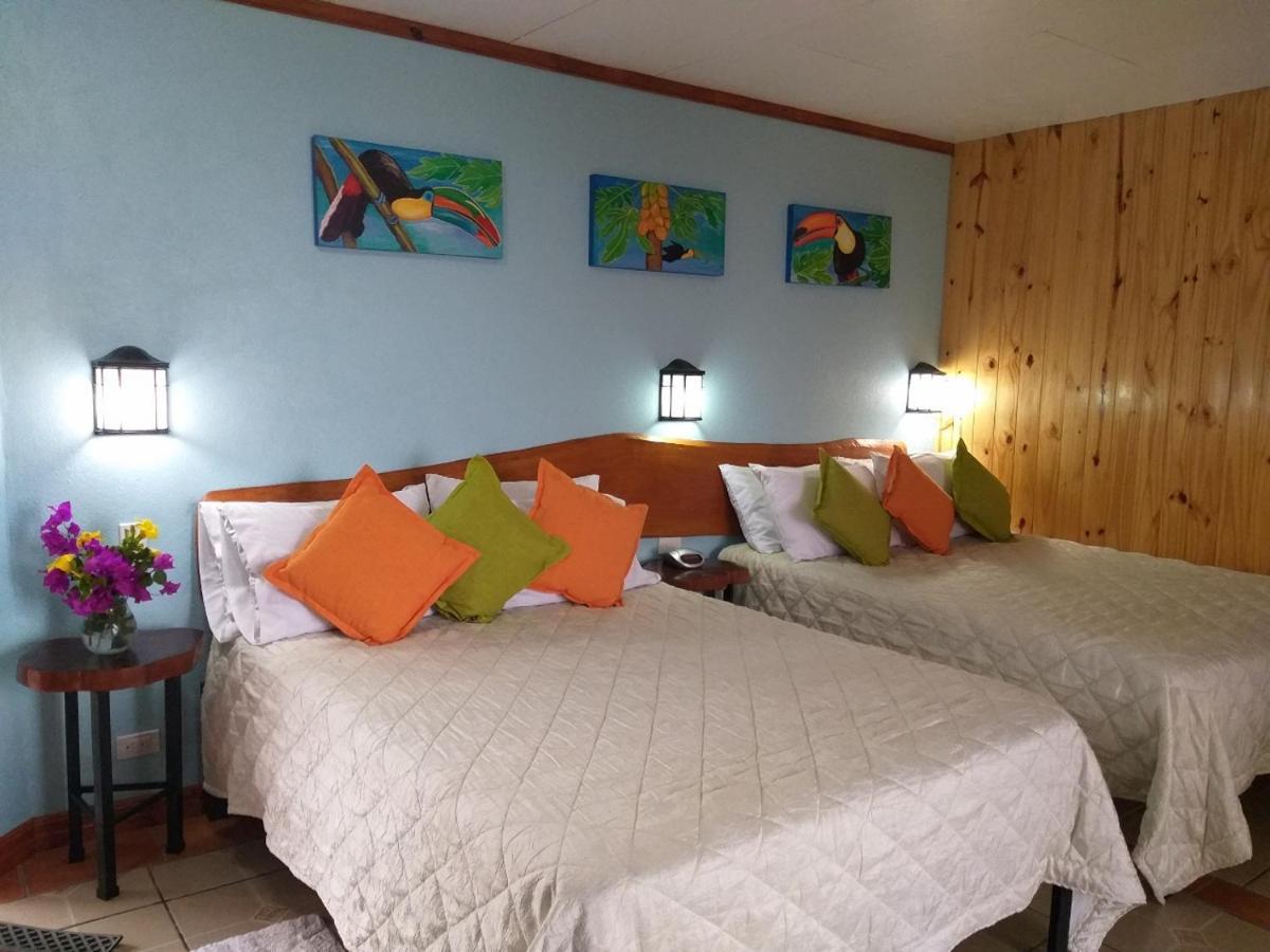 Guayabo Lodge Santa Cruz  エクステリア 写真