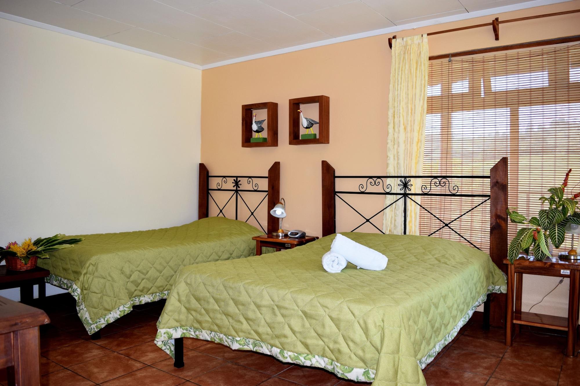 Guayabo Lodge Santa Cruz  エクステリア 写真