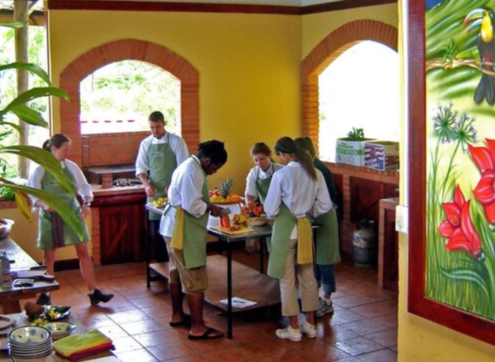 Guayabo Lodge Santa Cruz  エクステリア 写真