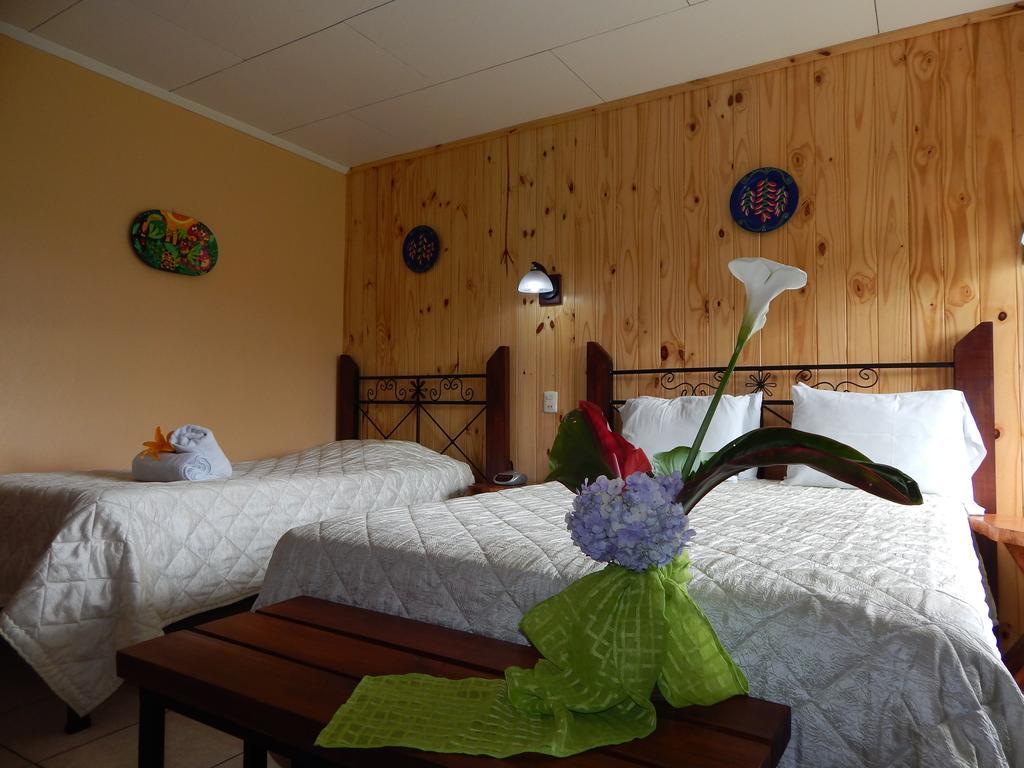 Guayabo Lodge Santa Cruz  エクステリア 写真