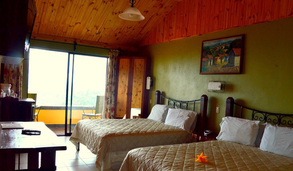 Guayabo Lodge Santa Cruz  エクステリア 写真