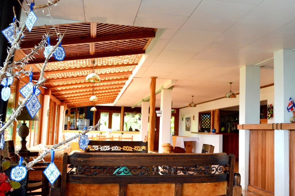 Guayabo Lodge Santa Cruz  エクステリア 写真
