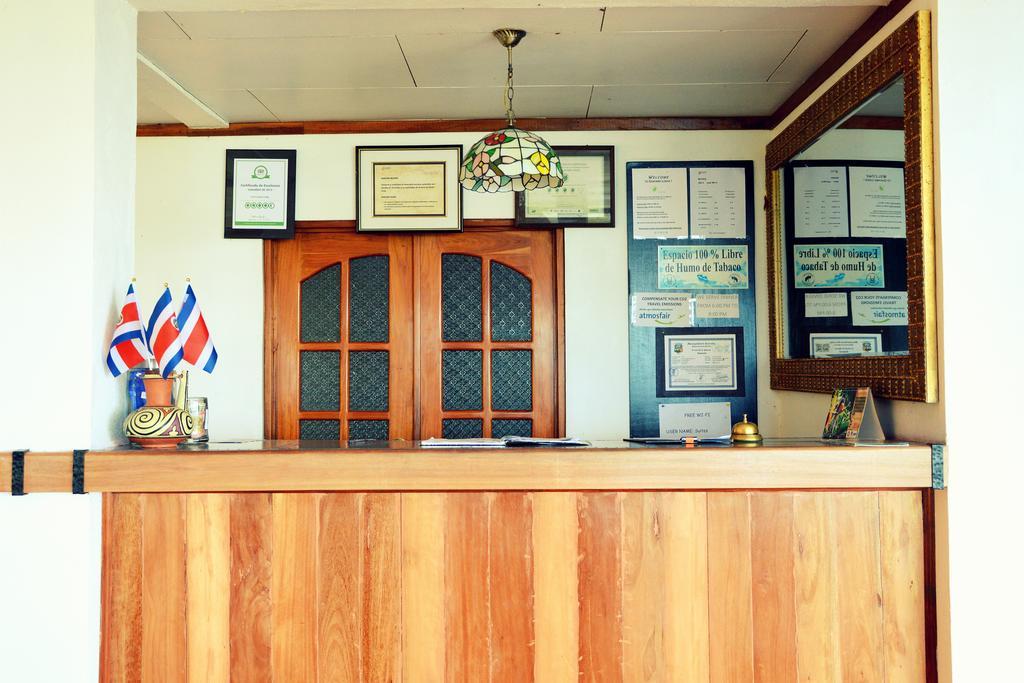 Guayabo Lodge Santa Cruz  エクステリア 写真